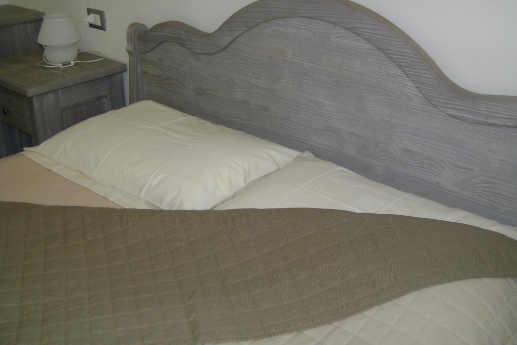 Affittacamere Rubino Guest House 庞特内阿尔比 外观 照片