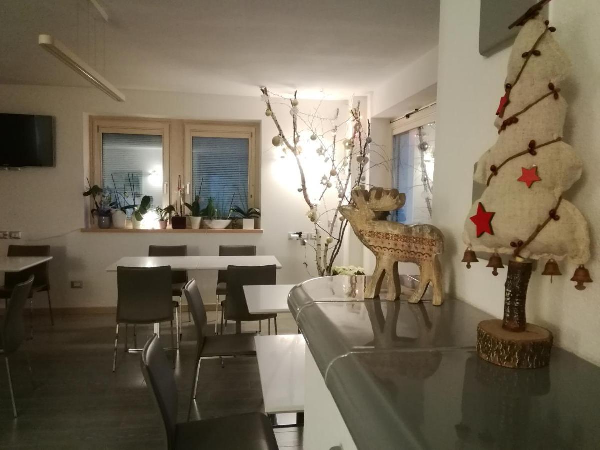 Affittacamere Rubino Guest House 庞特内阿尔比 外观 照片